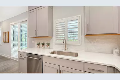2554 Floyd Street, Sarasota, FL 34239 - Photo 16