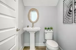 2554 Floyd St, Sarasota, FL 34239 - Photo 18