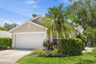 7317 Eleanor Cir, Sarasota, FL 34243 - Photo 4