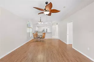 7317 Eleanor Cir, Sarasota, FL 34243 - Photo 10