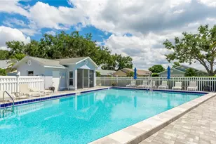 7317 Eleanor Cir, Sarasota, FL 34243 - Photo 40