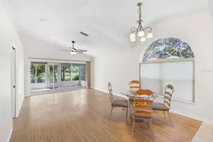 7317 Eleanor Cir, Sarasota, FL 34243 - Photo 6