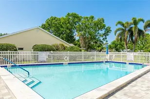 7317 Eleanor Cir, Sarasota, FL 34243 - Photo 38