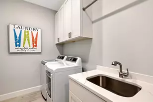 15611 Sacile LN, Lakewood Ranch, FL 34211 - Photo 26