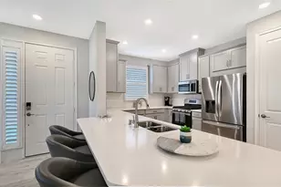 15611 Sacile LN, Lakewood Ranch, FL 34211 - Photo 12