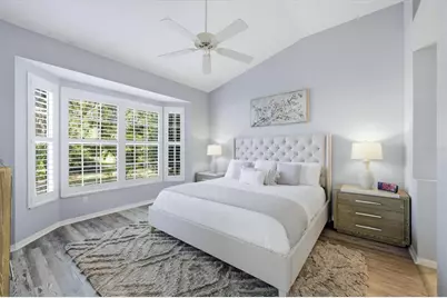 7906 Whitebridge Glen, University Park, FL 34201 - Photo 14