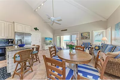 101 Palm Avenue #4, Anna Maria, FL 34216 - Photo 8
