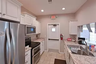 3617 34th Ave Dr W, Bradenton, FL 34205 - Photo 38