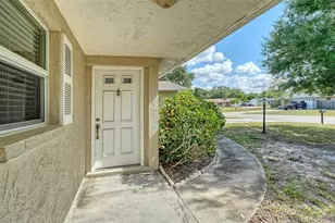 1546 Georgetowne Ln, Sarasota, FL 34232 - Photo 6