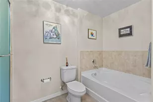 1064 N Tamiami Trl, Sarasota, FL 34236 - Photo 16