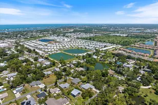1236 Gayle Ave, Nokomis, FL 34275 - Photo 8
