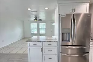 3410 Bay St, Sarasota, FL 34237 - Photo 12