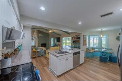 5005 Canterbury Drive, Sarasota, FL 34243 - Photo 20
