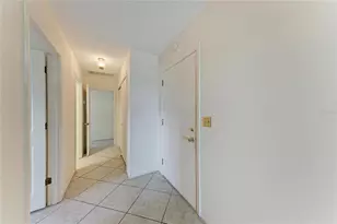 6905 9th Ave W, Bradenton, FL 34209 - Photo 8