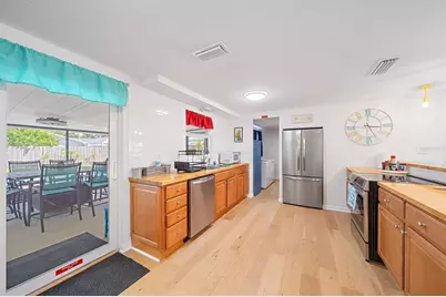 2923 Linwood Drive, Sarasota, FL 34232 - Photo 6