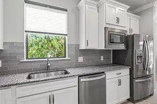 17726 Northwood Pl, Bradenton, FL 34202 - Photo 12