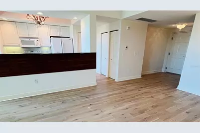 800 N Tamiami Trail #205, Sarasota, FL 34236 - Photo 2