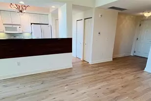 800 N Tamiami Trl, Sarasota, FL 34236 - Photo 2