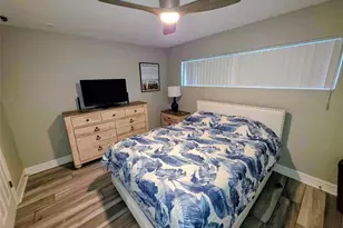 2566 Gary Cir, Dunedin, FL 34698 - Photo 18