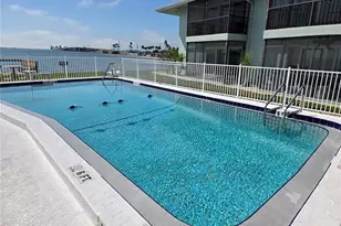 2566 Gary Cir, Dunedin, FL 34698 - Photo 14