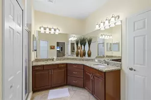 6755 41st St Cir E, Sarasota, FL 34243 - Photo 26