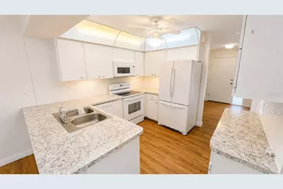 1624 Whitehead Drive #320, Sarasota, FL 34232 - Photo 4