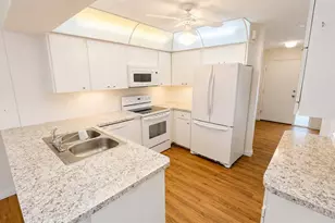 1624 Whitehead Dr, Sarasota, FL 34232 - Photo 4