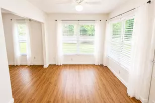 1624 Whitehead Dr, Sarasota, FL 34232 - Photo 8