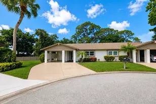 1624 Whitehead Dr, Sarasota, FL 34232 - Photo 2