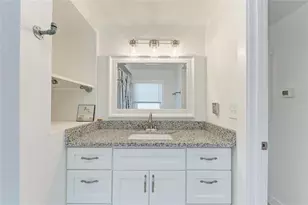 901 Oak St SW, Ruskin, FL 33570 - Photo 52