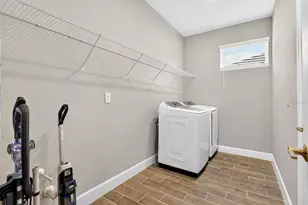 10924 Wicker Park Pl, Palmetto, FL 34221 - Photo 32