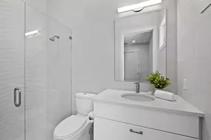 471 Island Cir, Sarasota, FL 34242 - Photo 36