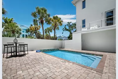 471 Island Circle, Sarasota, FL 34242 - Photo 8