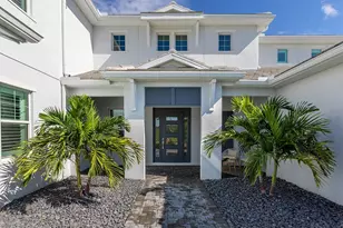 17974 Palmiste Dr, Lakewood Ranch, FL 34202 - Photo 4