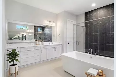 17974 Palmiste Drive, Lakewood Ranch, FL 34202 - Photo 32