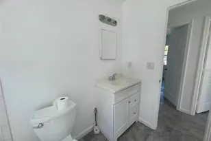 525 E Helen Ave, Punta Gorda, FL 33950 - Photo 12