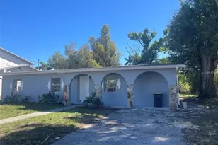 525 E Helen Ave, Punta Gorda, FL 33950 - Photo 2