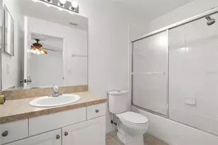 3704 3rd Ave W, Palmetto, FL 34221 - Photo 14