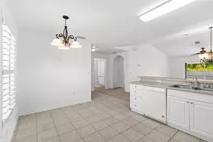 3704 3rd Ave W, Palmetto, FL 34221 - Photo 10