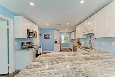2120 47th Street Pl W, Bradenton, FL 34209 - Photo 10