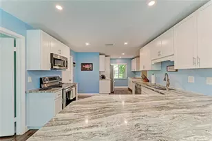 2120 47th St Pl W, Bradenton, FL 34209 - Photo 10