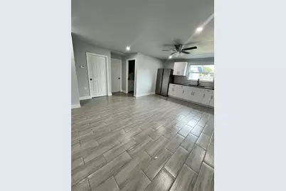 2309 21st Avenue W, Bradenton, FL 34205 - Photo 2