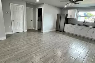 2309 21st Ave W, Bradenton, FL 34205 - Photo 2