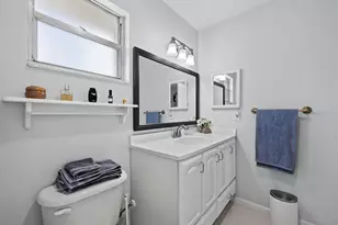 3828 Blue Stone Way, Sarasota, FL 34232 - Photo 16
