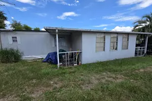 39108 Ola Ave, Zephyrhills, FL 33542 - Photo 2