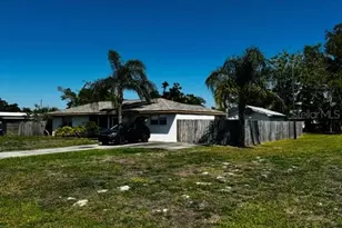 308 Linden Dr, Ellenton, FL 34222 - Photo 2