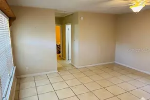 308 Linden Dr, Ellenton, FL 34222 - Photo 4