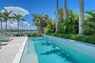 246 Morningside Dr, Sarasota, FL 34236 - Photo 12