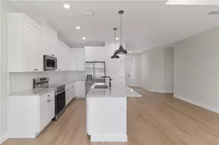 923 Cumberland Rd, Venice, FL 34293 - Photo 8