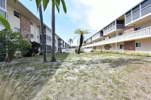 3751 S School Ave, Sarasota, FL 34239 - Photo 44